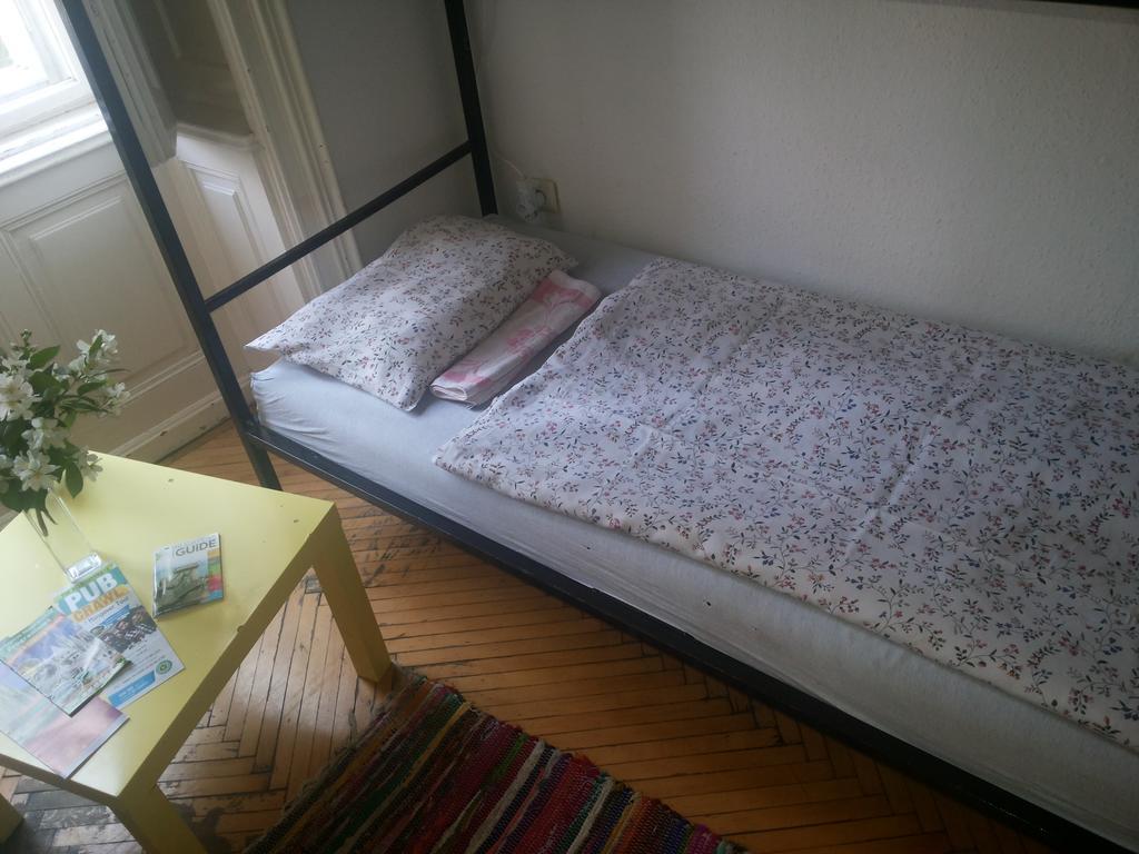 White Rabbit Hostel Budapest Habitación foto
